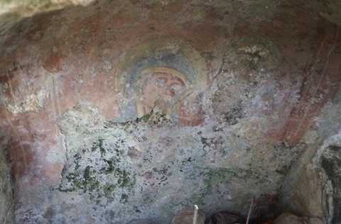 Il mistero di Santa Barbara: in rovina gli affreschi pi antichi di Bari