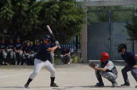 Bari, nei parchi cittadini cinque appuntamenti dedicati al baseball per i ragazzi