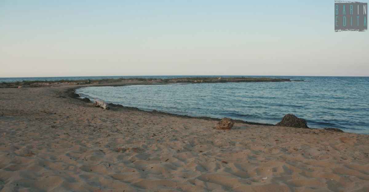 Ecco La Spiaggia Più Nascosta Del Barese Il Suo Accesso è