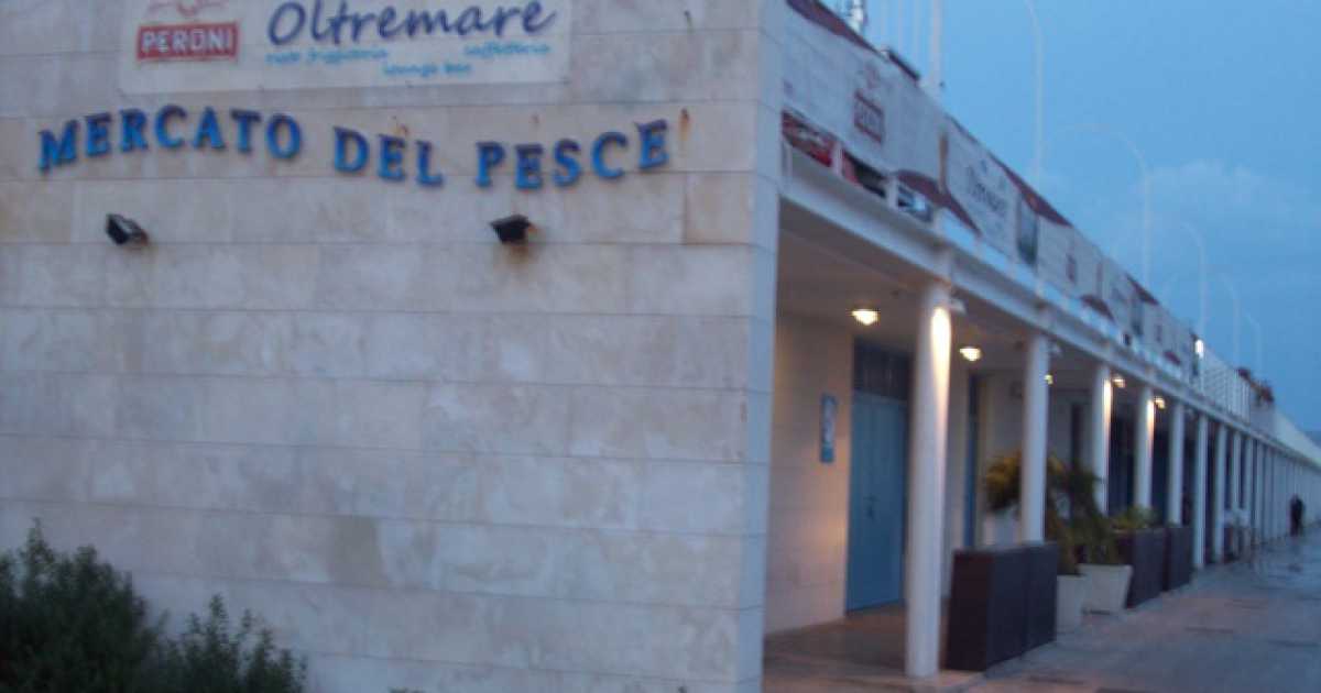 Mercato del pesce, sul Molo a combattere contro mare e ''sfratti''