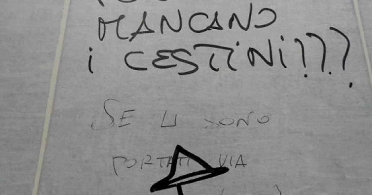 Pensieri, citazioni e annunci: i muri dei bagni pubblici come Facebook