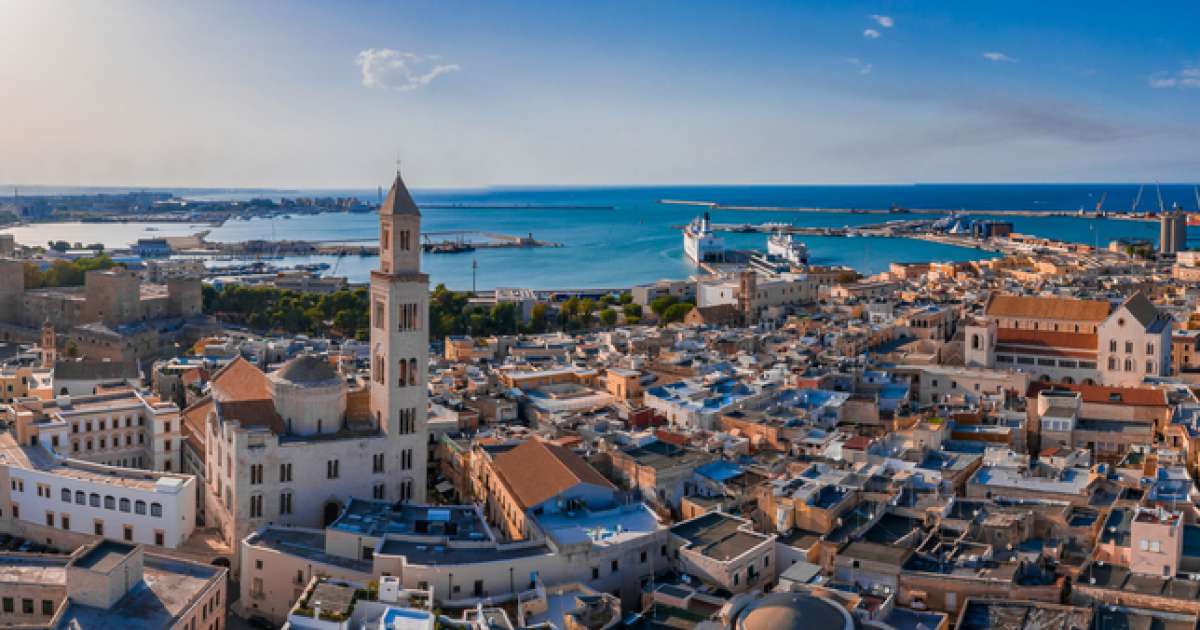 Decine di migliaia di disoccupati a Bari: come affrontare e risolvere questa crisi