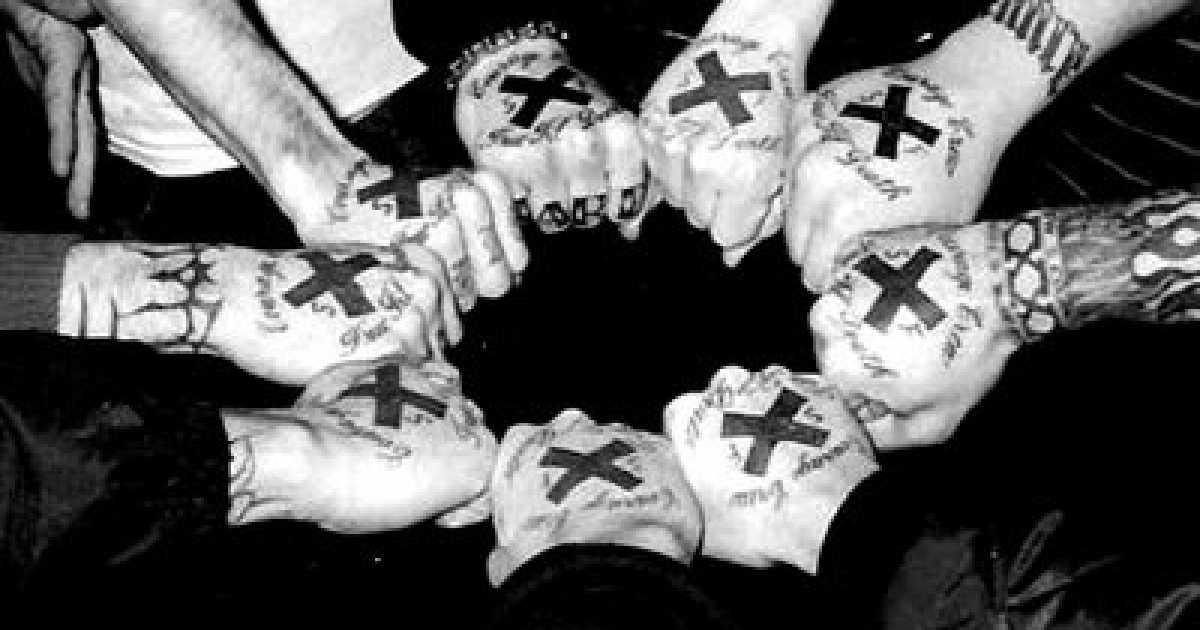 Niente alcool, droga e tabacco: arriva la filosofia ''straight edge''