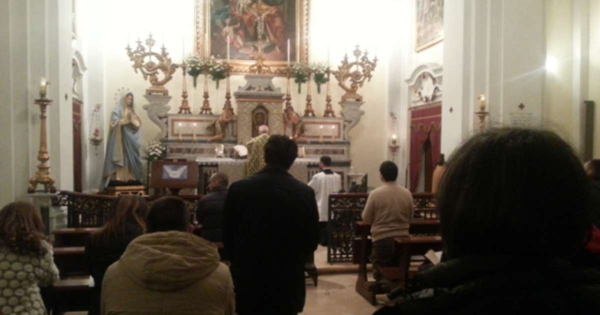 Bari, nella chiesa di San Giuseppe la messa � in latino: �Avvicina a Dio�