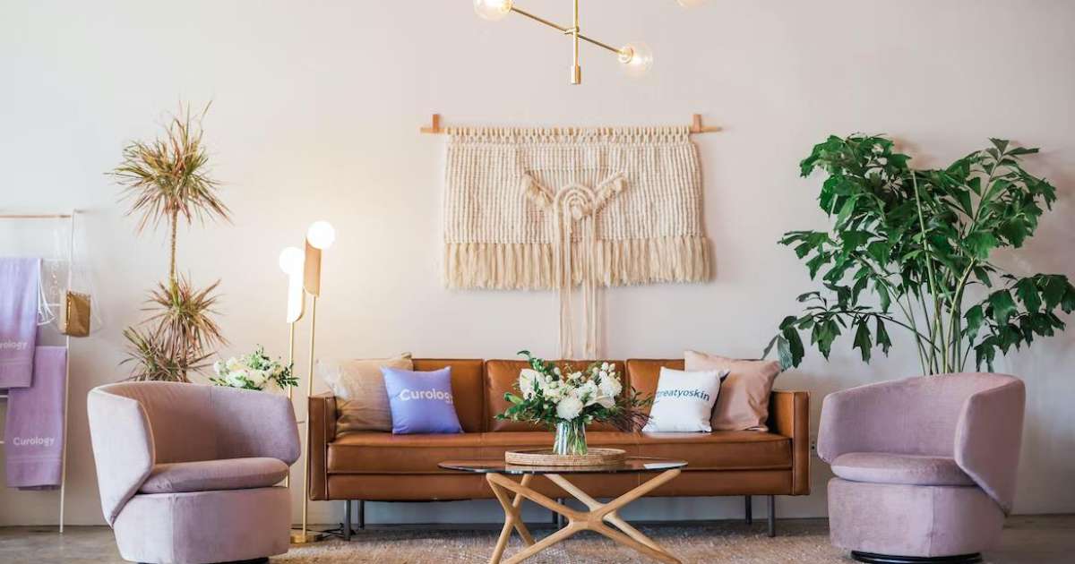 Sull'onda dello stile boho: 5 accessori a balze che non possono mancare a casa vostra