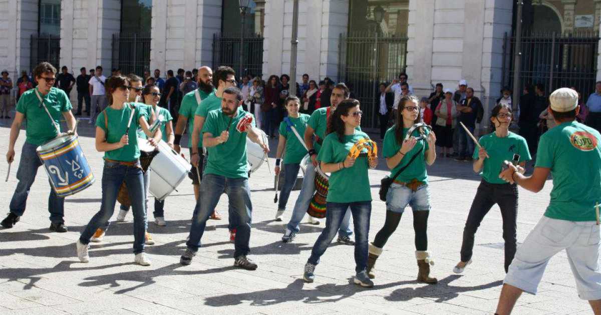 I percussionisti dell'A'SUrdD Batukada: �Ci ispiriamo al Brasile cercando l'originalit�