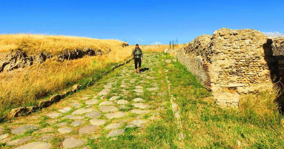 Il viaggio del barese Roberto: �Ho percorso per intero la dimenticata via Traiana�