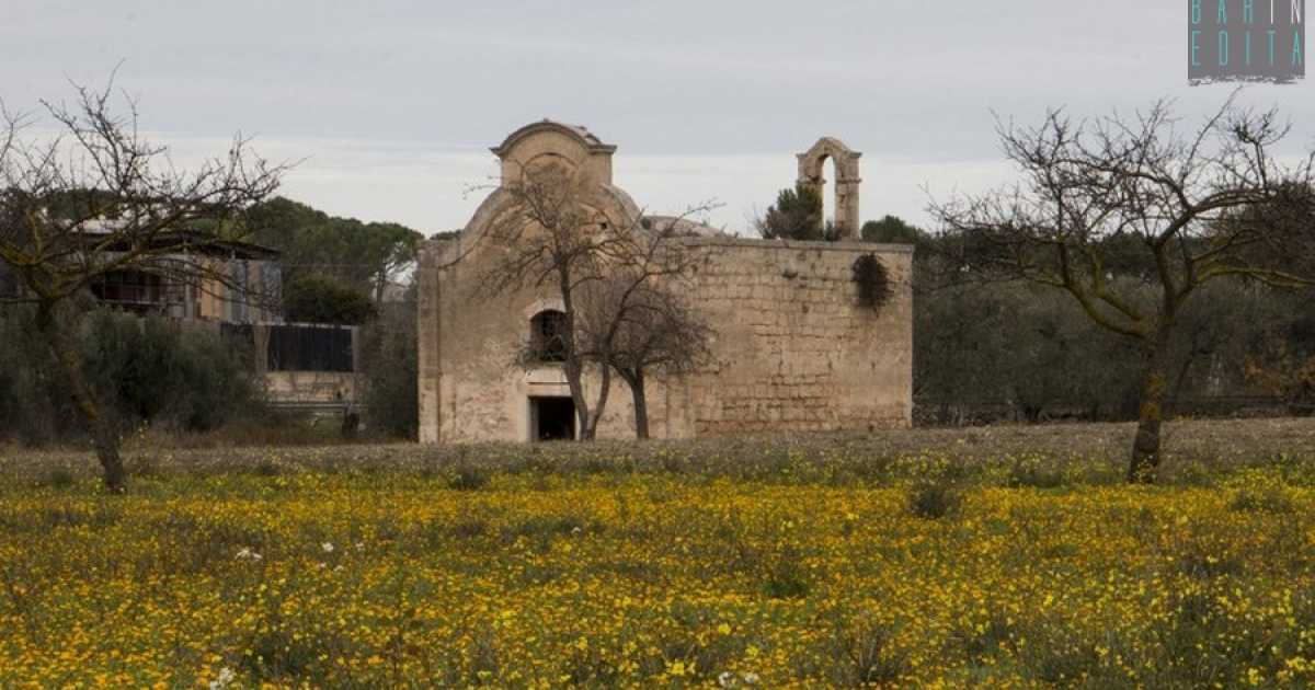 Bari, la vilipesa Madonna delle Grazie: antica e affrescata chiesetta rurale