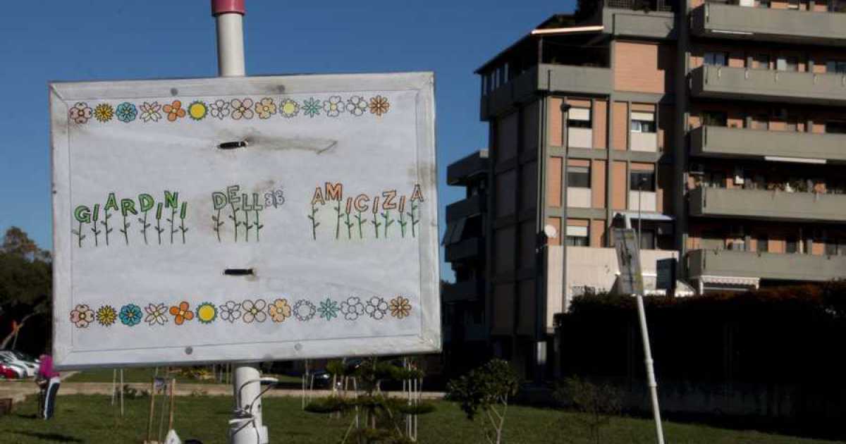 Dai rifiuti al verde di tutti: a Japigia i residenti creano i Giardini dell'amicizia