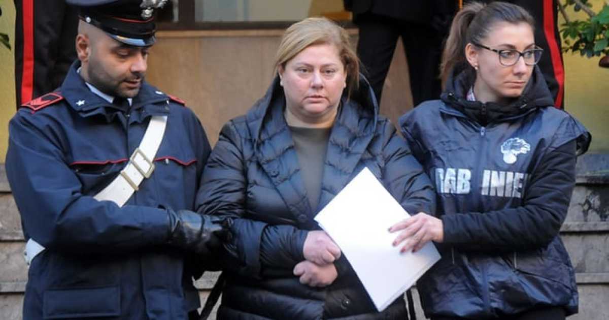Bari, le spietate donne dei clan criminali: �Simbolo della parit� tra i sessi�