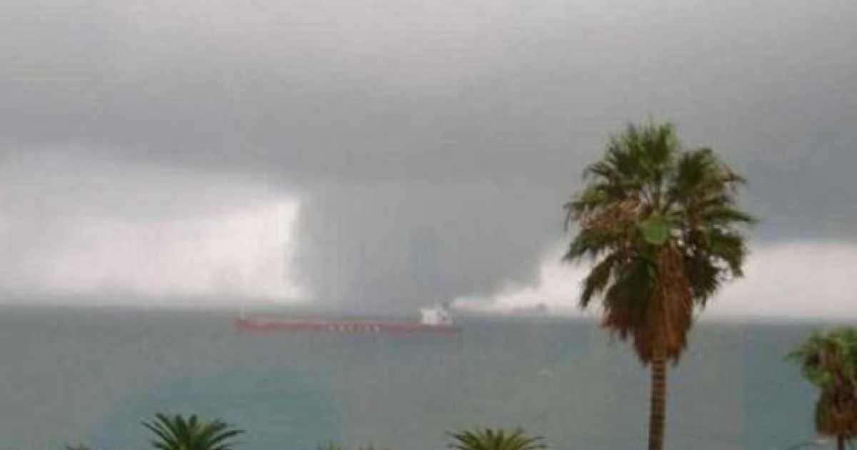 Tromba d'aria, allarme a Bari. Meglio stare in casa fino alle 15