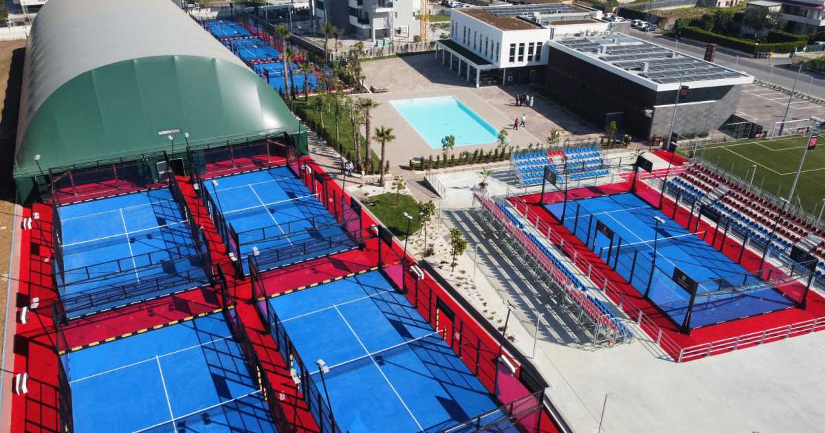 Bari, riapre il centro sportivo Green Park con 14 campi di padel