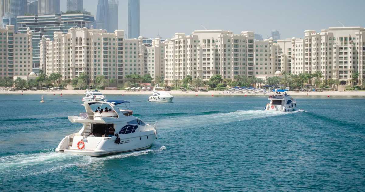 Marchi di yacht italiani: Noleggio di yacht di lusso negli Emirati Arabi Uniti