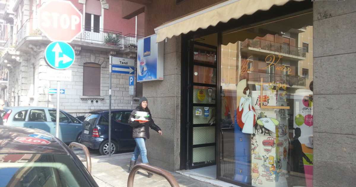 Bari, svaligiato il ''bar dei carabinieri'': sorge a 10 metri dalla caserma