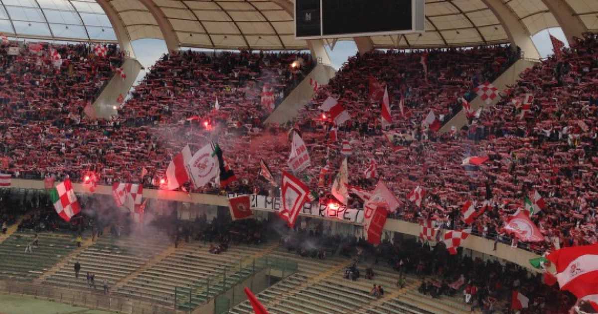 Bari, gli Ultras stanno tornando: �Riuniti e sempre contro la violenza�