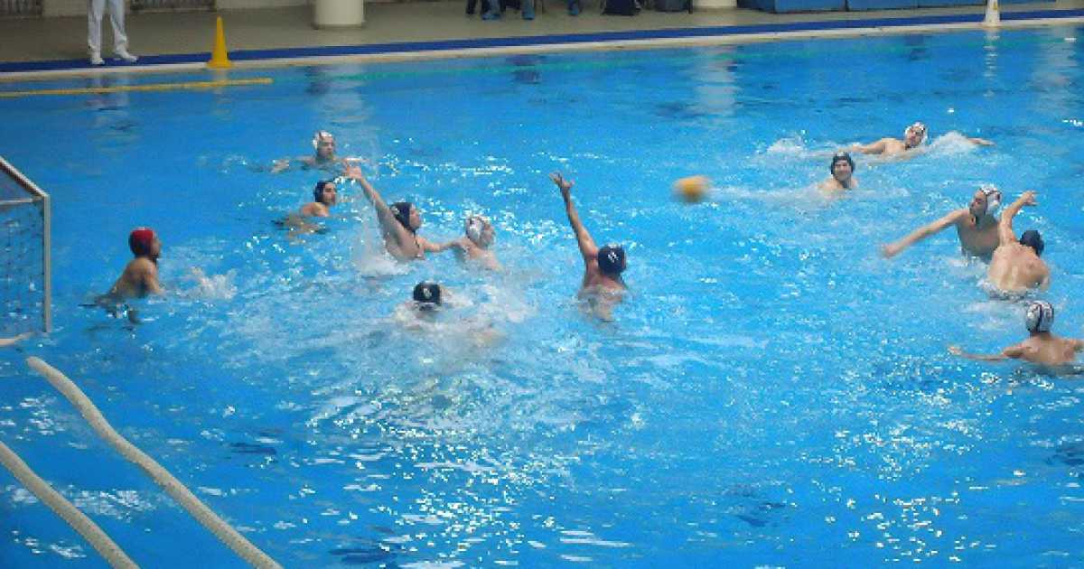 Pallanuoto, la Waterpolo Bari vince anche in casa: 14-10 contro il Palermo