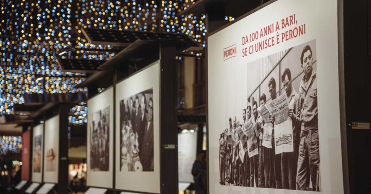 Bari, in via Argiro una mostra fotografica per i 100 anni della Peroni