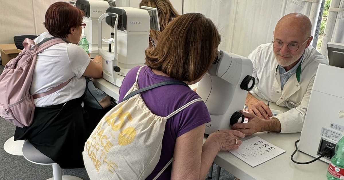 Bari, per la Race for the Cure screening gratuiti della vista in Piazza Prefettura