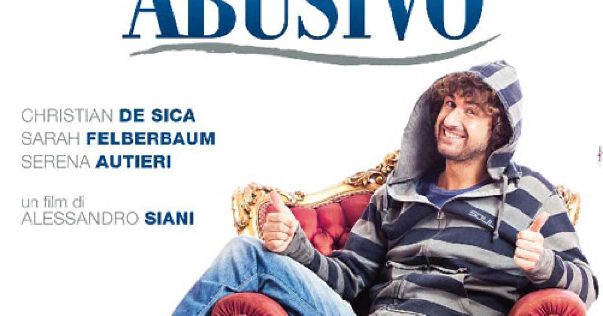 Il principe abusivo, leggerezza e tante risate: non delude la prima regia di Siani