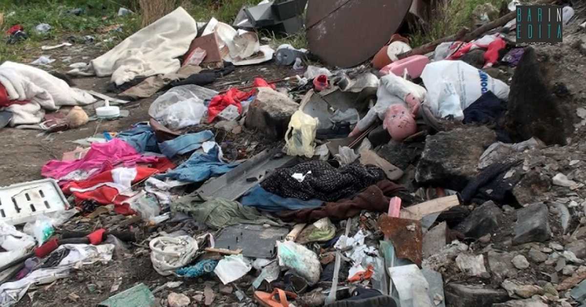 Campo rom del canalone, dopo lo sgombero i rifiuti sono ancora l�: video