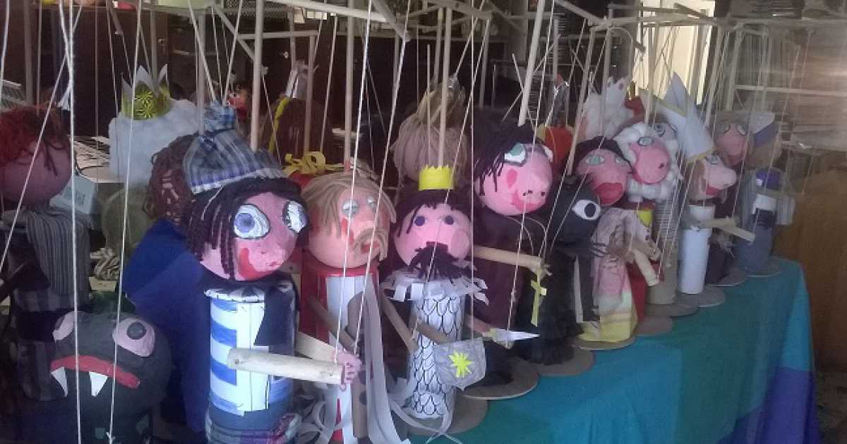 Le marionette, la storia della ''barese'' Ivana e del suo teatro mobile