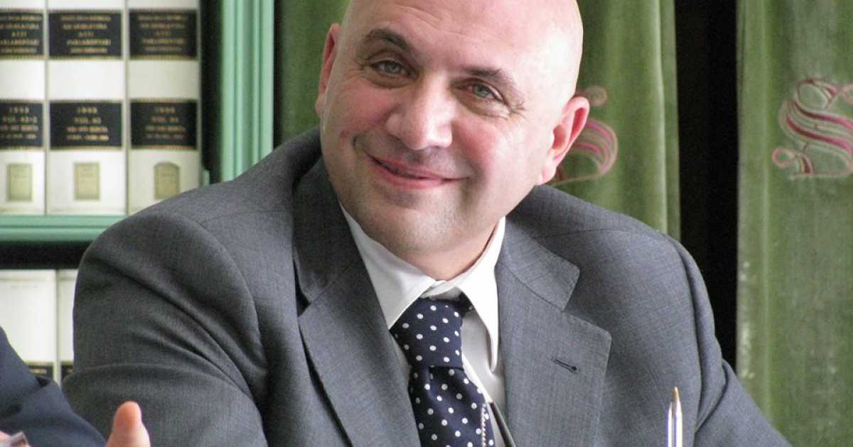 Incontro con il rettore Uricchio: �La formazione non termina con la laurea�