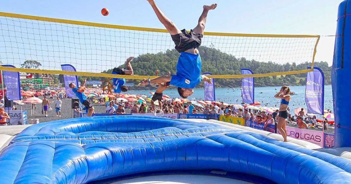 Trampolini, materassi e acrobazie: in Puglia sbarca lo spettacolare "bossaball"