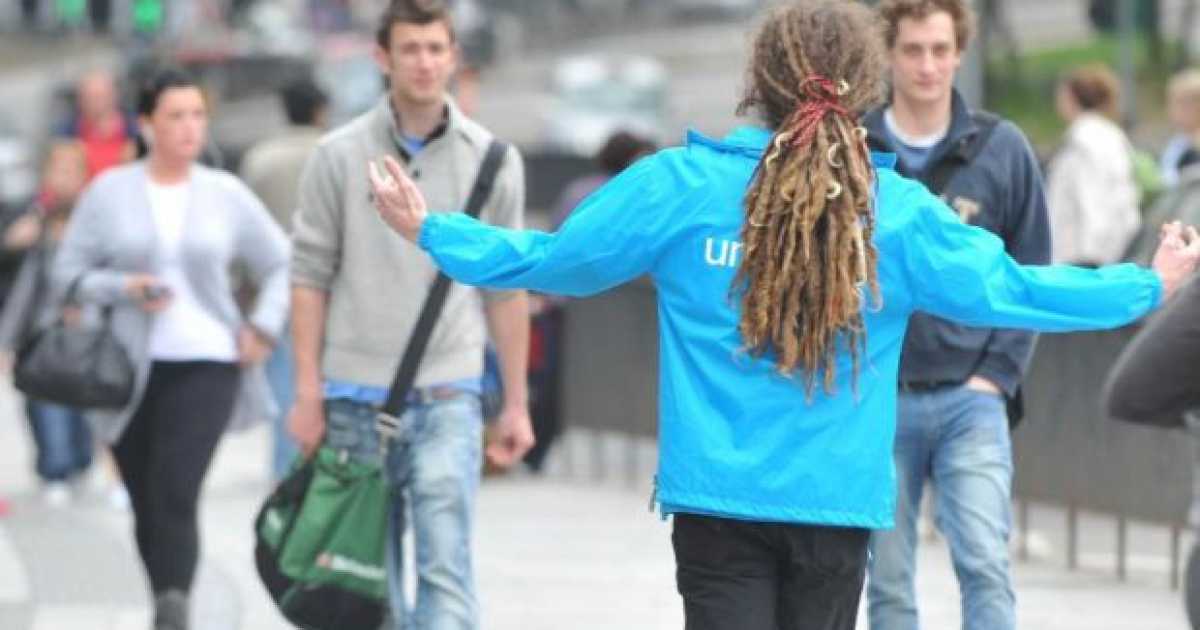 �Aiuta i bimbi�: quando a fermarci per strada non sono gli attivisti, ma i "dialogatori"