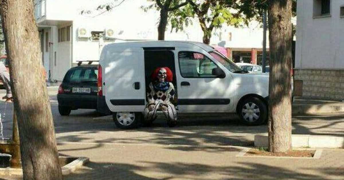 ''Morirete tutti'': a Bari i clown misteriosi. �Un bluff, ma fanno paura�