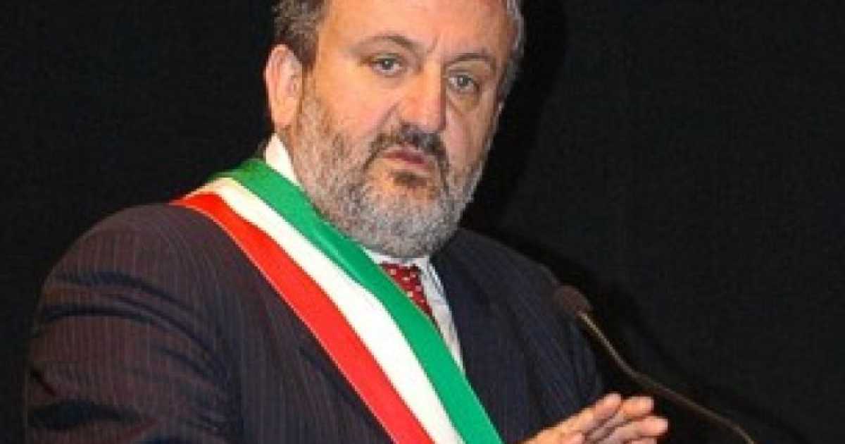 Protesta musicisti, dietro-front di Emiliano: �La polizia non interverr�