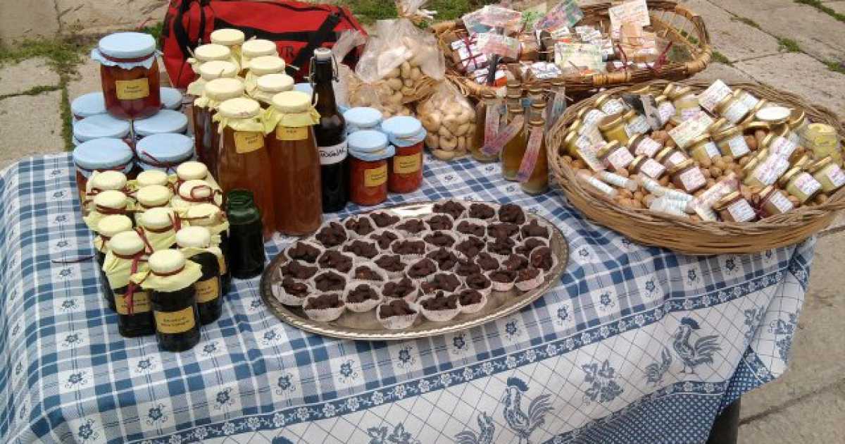 La fiera delle autoproduzioni, il commercio basato sulla fiducia