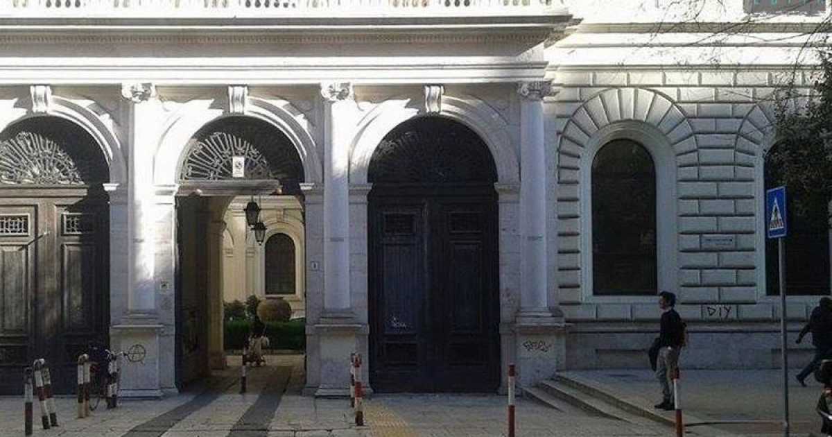 Bari, "l'aula non c'�": gli studenti del Forpsicom senza un posto dove fare lezione