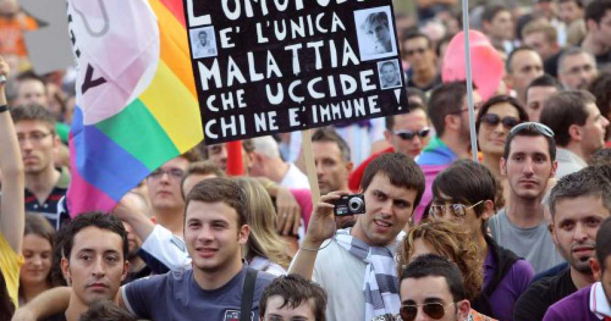 Combattere l'omofobia tra gli studenti: ma solo poche scuole aderiscono