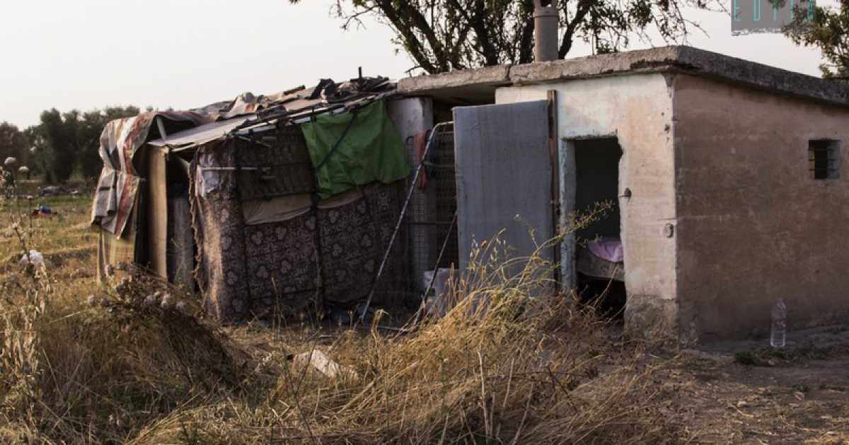Il Ghetto, l� dove mille immigrati vivono in baracche senza luce e acqua