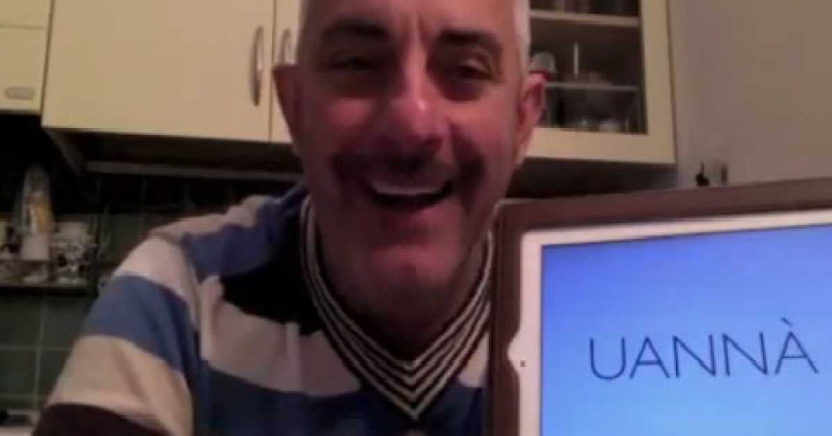 Dall'inglese al molfettese: spopolano su youtube le lezioni di dialetto del prof Giovine
