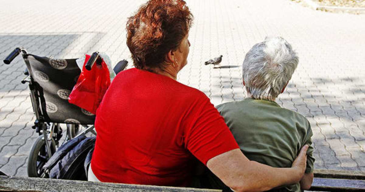 Le badanti rumene, come funziona il sistema che le porta in Italia