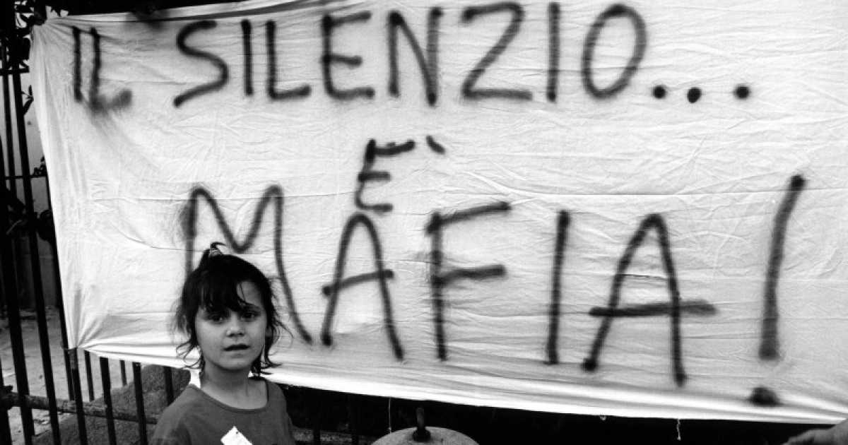 Scappare dalla mafia perdendo la propria identit�: un libro racconta la storia di Maria