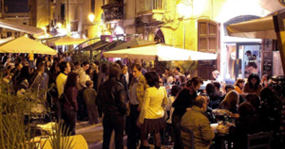 Bari vecchia addio: la ''movida'' ora � di casa a Poggiofranco