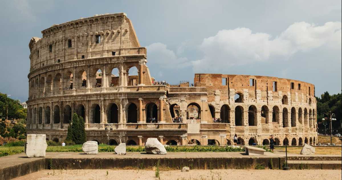 L'evoluzione del gioco: dalle arene romane alle interfacce digitali