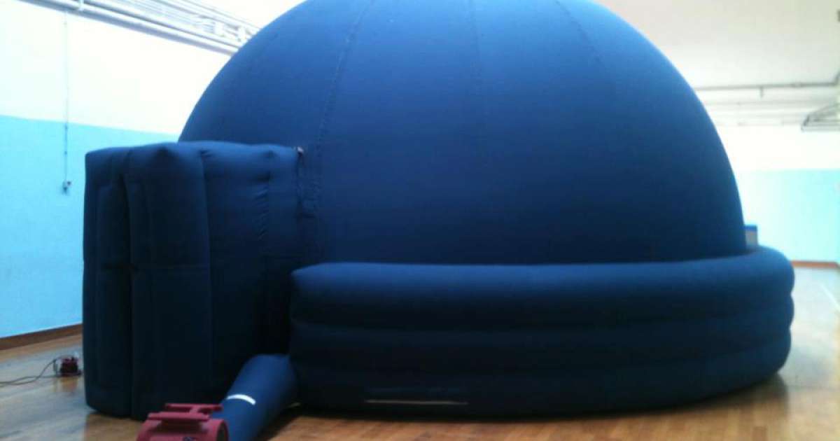 Il planetario di Bari: ammirare le stelle con visite e corsi gratuiti