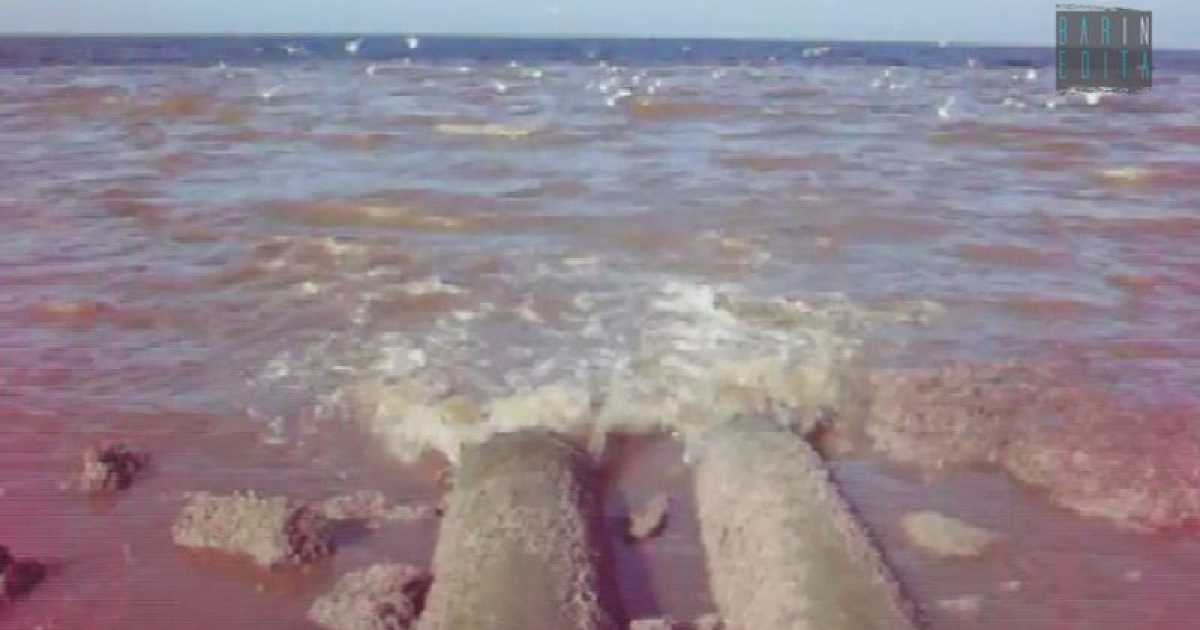 "La bocca del diavolo", misteriosa fogna che sversa a Torre Quetta: video