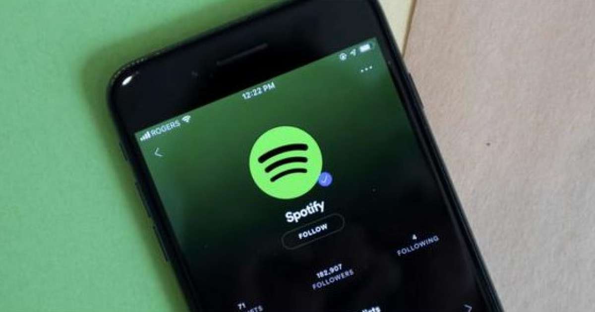 Come ascoltare musica offline su spotify?