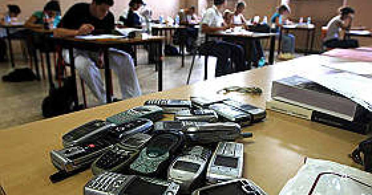 Maturit�, tutti i metodi per copiare: dagli evergreen ai tecnologici