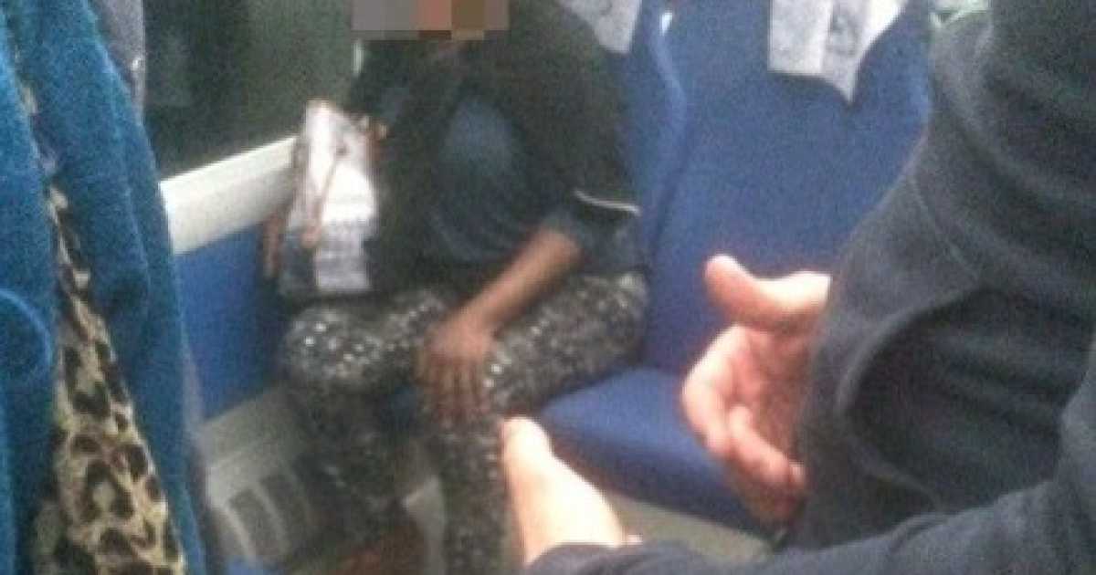 Non ha 40 centesimi per proseguire il viaggio: treno rimane fermo un'ora