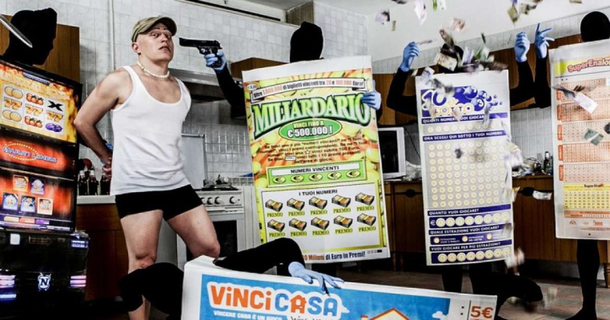 Bari, proiezione di ''Vivere alla grande'' al cinema Splendor