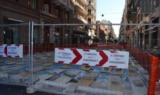 A Bari decine di ''cantieri della vergogna'': lavori iniziati e mai finiti