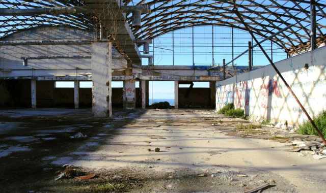 ''Bari � bellissima'', le immagini dei tanti luoghi abbandonati della citt�