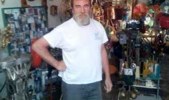 Il molfettese Vito, l'ex metalmeccanico che crea sculture da oggetti riciclati