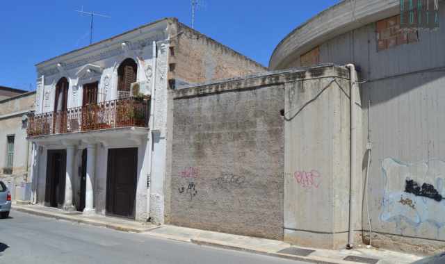 Biblioteca di Carrassi: lavori ok, ma mancano i soldi per farla funzionare