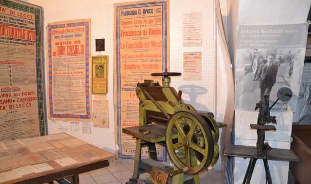 Lecce, la tipografia dove si stampa ancora con i caratteri mobili